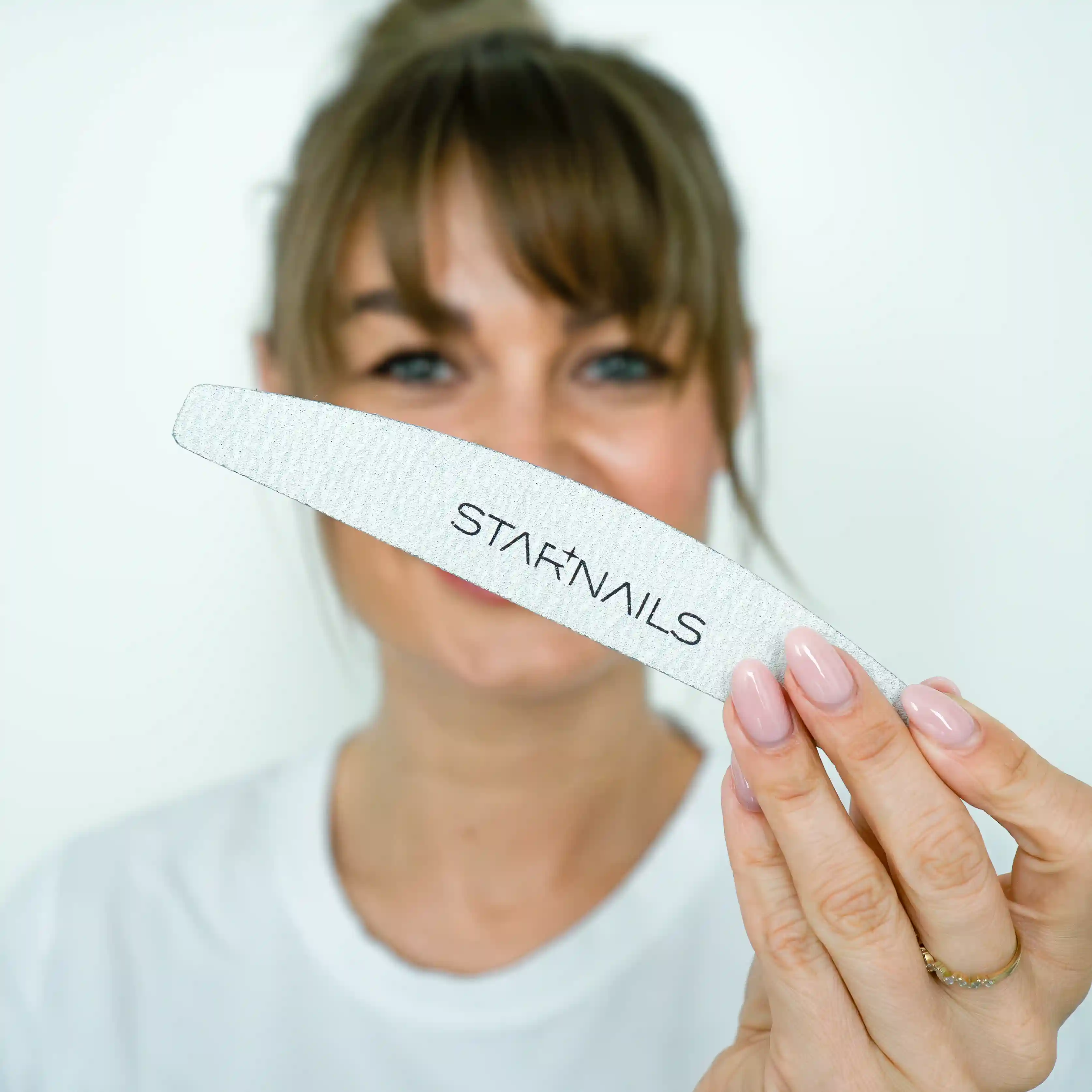 Pilník na nehty STARNAILS LOĎKA 100/180, 1 ks